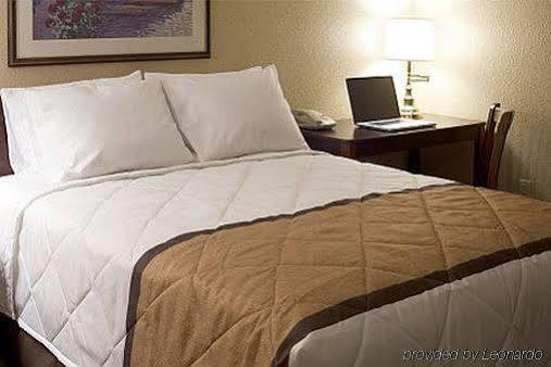 Suburban Bradley Park Hotel 2*