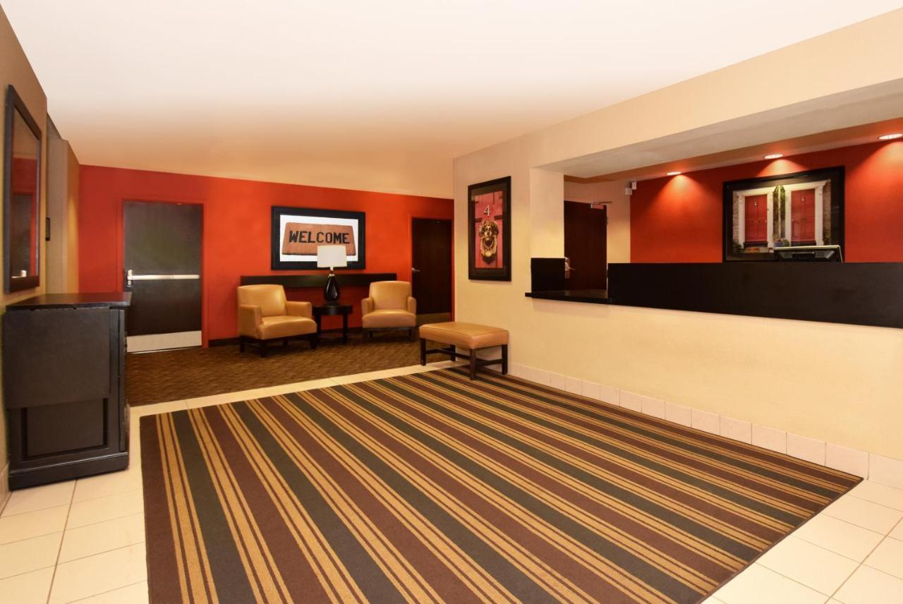 Suburban Bradley Park Hotel 2*